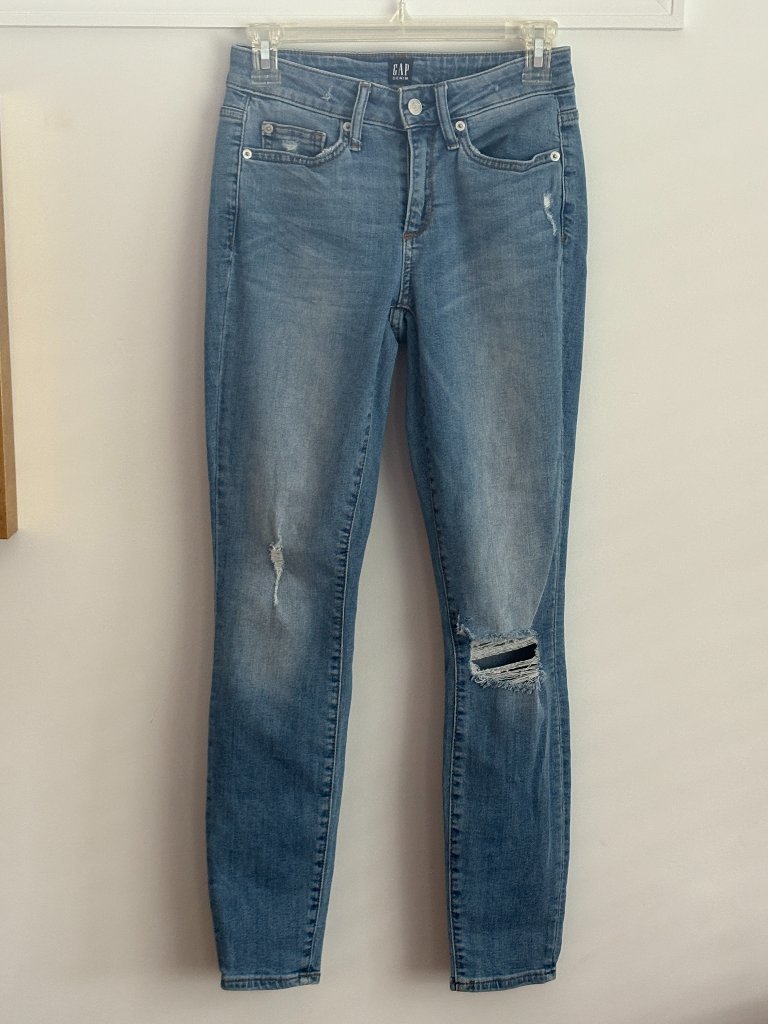 Women's Gap Distressed Jeans, Curvy, True Skinny, Size 25r